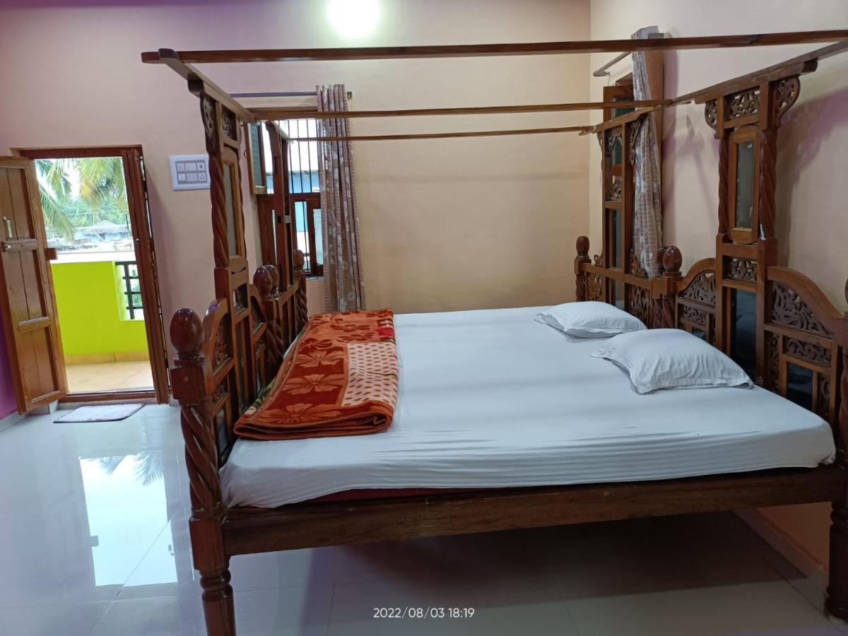 Abhi Homestay ฮัมปี ภายนอก รูปภาพ