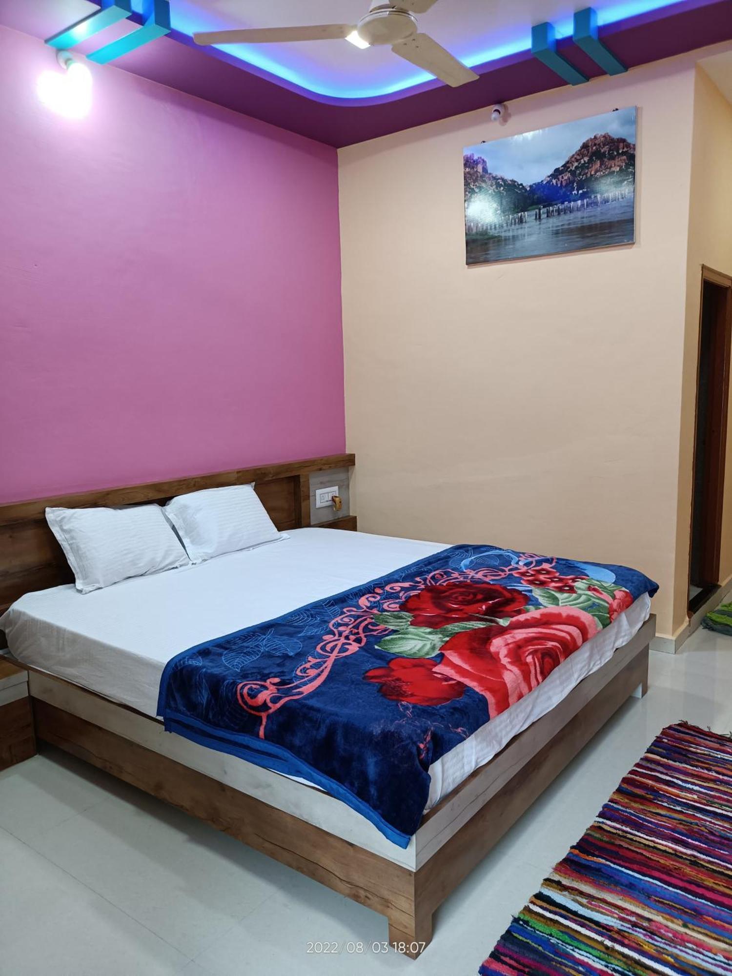 Abhi Homestay ฮัมปี ภายนอก รูปภาพ